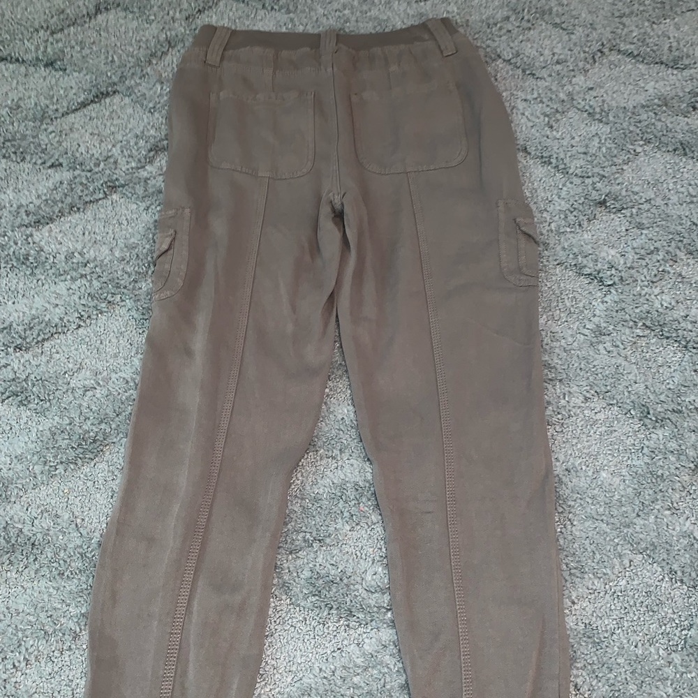 Army green cargo jogger pants